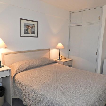 Hotel Tres Cruces Монтевидео Экстерьер фото