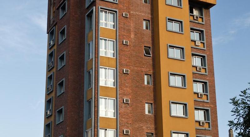 Hotel Tres Cruces Монтевидео Экстерьер фото