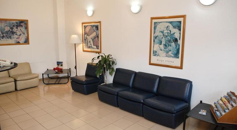 Hotel Tres Cruces Монтевидео Экстерьер фото