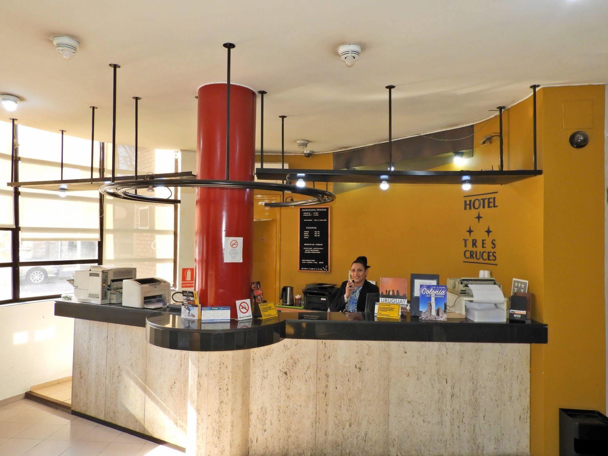 Hotel Tres Cruces Монтевидео Экстерьер фото